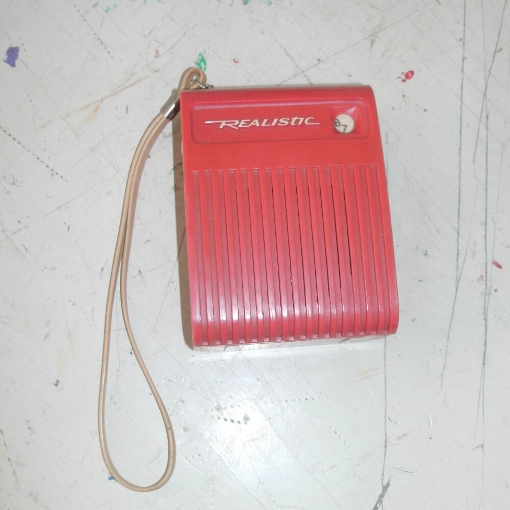 Collectible Vintage Radio Shack Realistic Transistor Solid State Red Radio WORKS